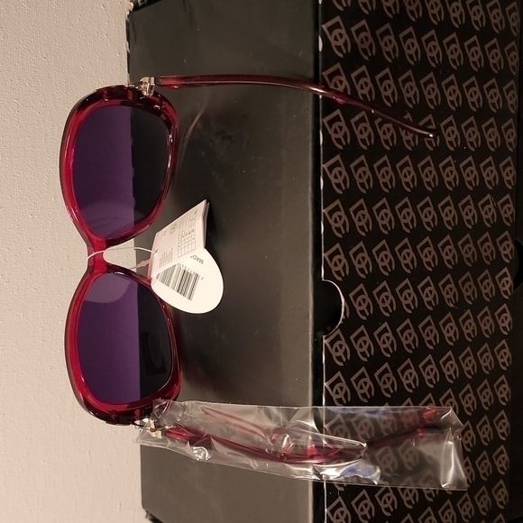 Designer sunglasses - Picture 4 of 10